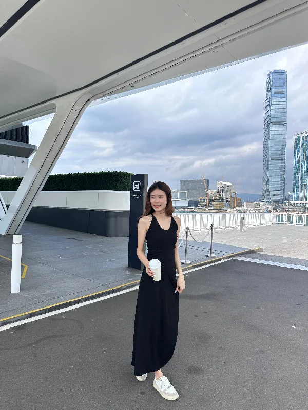 Midi dresses with puff sleeves for a vintage - inspired look Basic Sleeveless Maxi Dress Midi dresses with puff sleeves for a vintage - inspired look Basic Sleeveless Maxi Dress