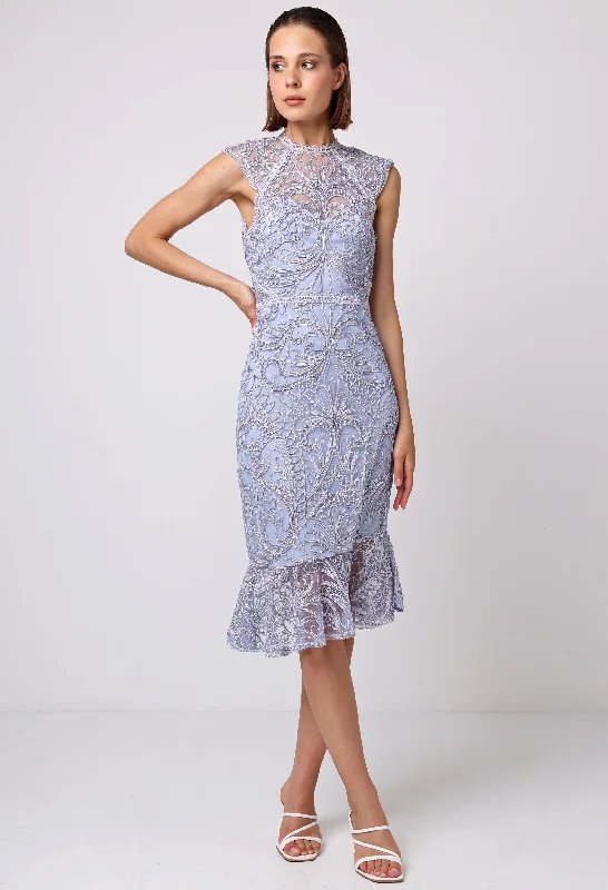 Plaid midi dresses for a fall - themed family gathering Lace Midi Dress with Frill Hem Plaid midi dresses for a fall - themed family gathering Lace Midi Dress with Frill Hem