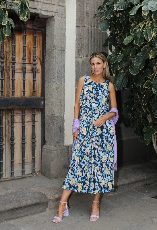 Midi dresses with animal prints for a bold and confident appearance Plisse Blossom Midi Dress Midi dresses with animal prints for a bold and confident appearance Plisse Blossom Midi Dress