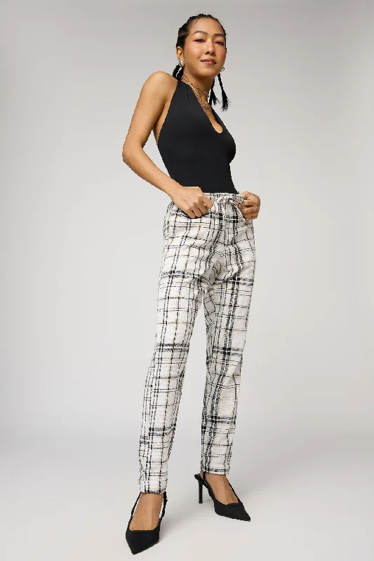 Plus Size Women's Elastic - Waist Culottes in Earth TonesGrid Glam White and Black Checkered Pants Plus Size Women's Elastic - Waist Culottes in Earth TonesGrid Glam White and Black Checkered Pants
