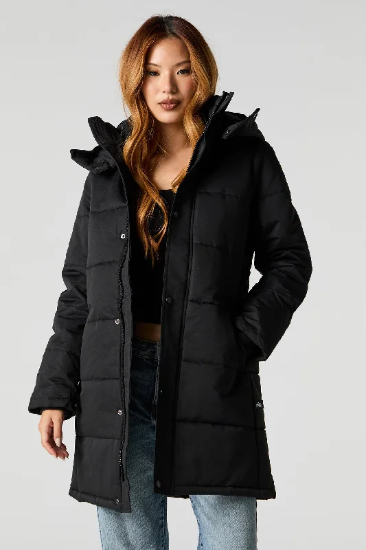 Mid - length women's down coats in a slim fit for a modern and sleek appearanceQuilted Parka Mid - length women's down coats in a slim fit for a modern and sleek appearanceQuilted Parka