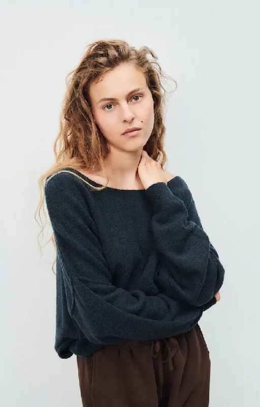 cable knit women cardigan with intricate patternsPullover Dam225 Navy-Blue-Chine