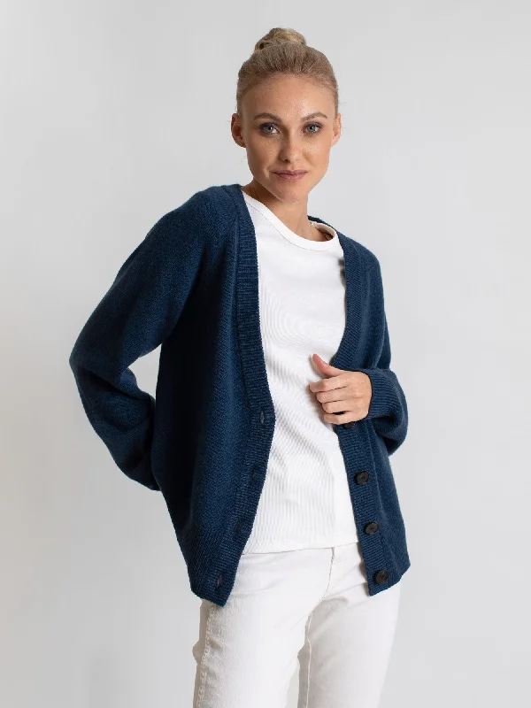 oversized women cardigan for a trendy and cozy lookCashmere cardigan "Eir" - mountain blue oversized women cardigan for a trendy and cozy lookCashmere cardigan "Eir" - mountain blue