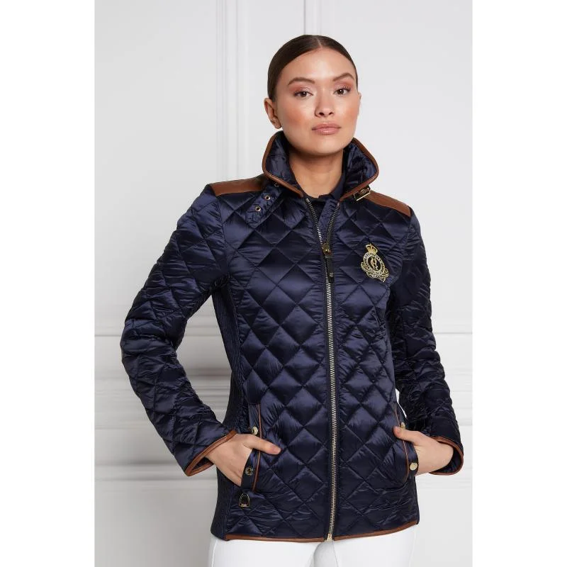 Women's reversible down coats with two - tone designs for versatile stylingHolland Cooper Studland Diamond Quilt Ladies Jacket - Ink Navy Women's reversible down coats with two - tone designs for versatile stylingHolland Cooper Studland Diamond Quilt Ladies Jacket - Ink Navy
