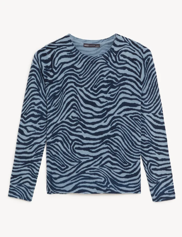 cropped women cardigan to pair with high - waisted jeansSupersoft Animal Print Crew Neck Jumper cropped women cardigan to pair with high - waisted jeansSupersoft Animal Print Crew Neck Jumper