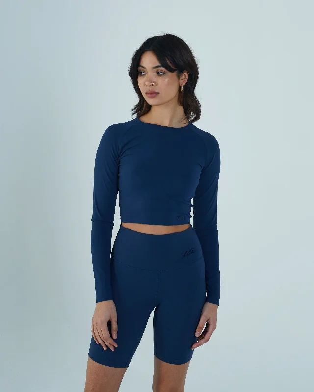 Muscle Women T Shirt for a Sporty and Casual LookUna Crop Long Sleeve Top Peacock Navy Muscle Women T Shirt for a Sporty and Casual LookUna Crop Long Sleeve Top Peacock Navy