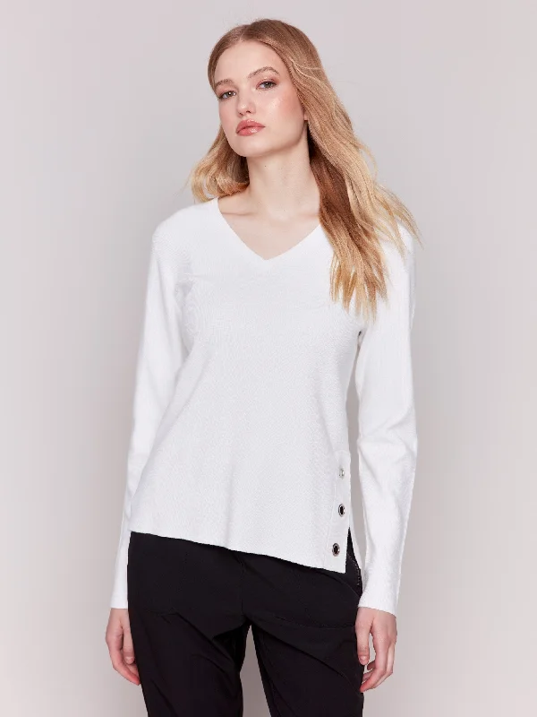 Hooded Women's Fleece - Lined Sweaters for WinterHooded Women's Fleece - Lined Sweaters for WinterV-Neck Sweater with Grommet Detail - Cream Hooded Women's Fleece - Lined Sweaters for WinterHooded Women's Fleece - Lined Sweaters for WinterV-Neck Sweater with Grommet Detail - Cream