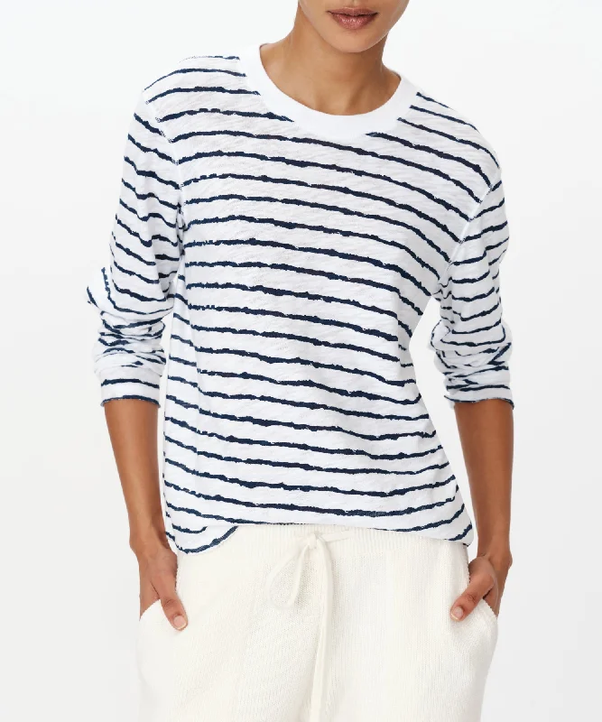 Striped Women T Shirt in a Classic PatternSlub Jersey with Stripe Long Sleeve Destroyed Wash Crop Tee - White-Midnight Striped Women T Shirt in a Classic PatternSlub Jersey with Stripe Long Sleeve Destroyed Wash Crop Tee - White-Midnight