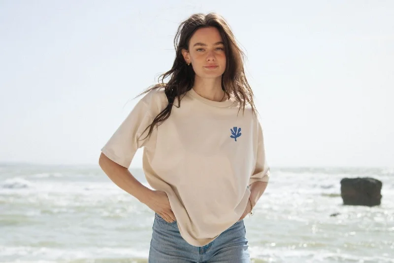 Moisture - Wicking Women T Shirt for Active LifestylesWomen's Seascape Oversized T-Shirt Moisture - Wicking Women T Shirt for Active LifestylesWomen's Seascape Oversized T-Shirt