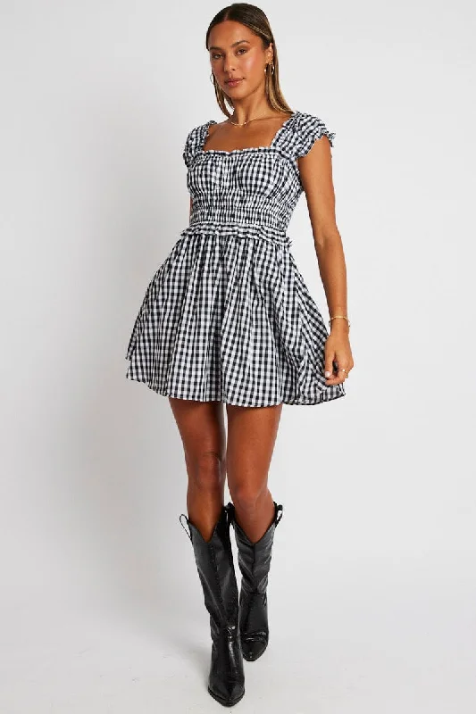 Mermaid - Style Women Dress with a Fitted Silhouette for Special OccasionsBlack Check Fit And Flare Dress Sleeveless Mermaid - Style Women Dress with a Fitted Silhouette for Special OccasionsBlack Check Fit And Flare Dress Sleeveless