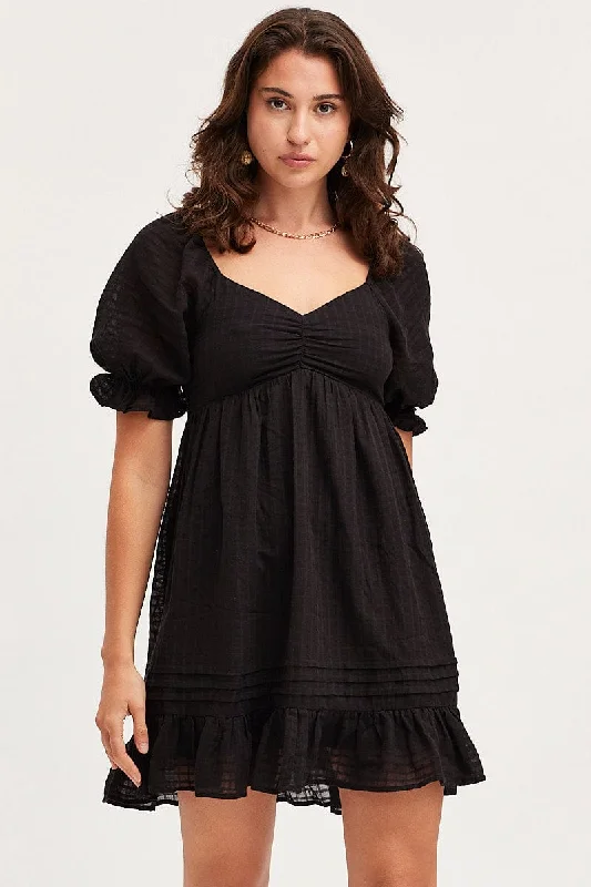Ruffled Women Dress with Multiple Layers for a Playful and Girly StyleBlack Dress Short Sleeve Mini Ruffled Women Dress with Multiple Layers for a Playful and Girly StyleBlack Dress Short Sleeve Mini