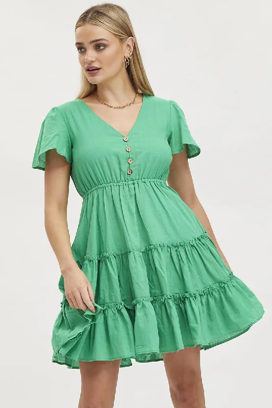 Long - Sleeve Women Dress in Velvet for a Luxurious Winter LookGreen Skater Dress Short Sleeve Mini Long - Sleeve Women Dress in Velvet for a Luxurious Winter LookGreen Skater Dress Short Sleeve Mini