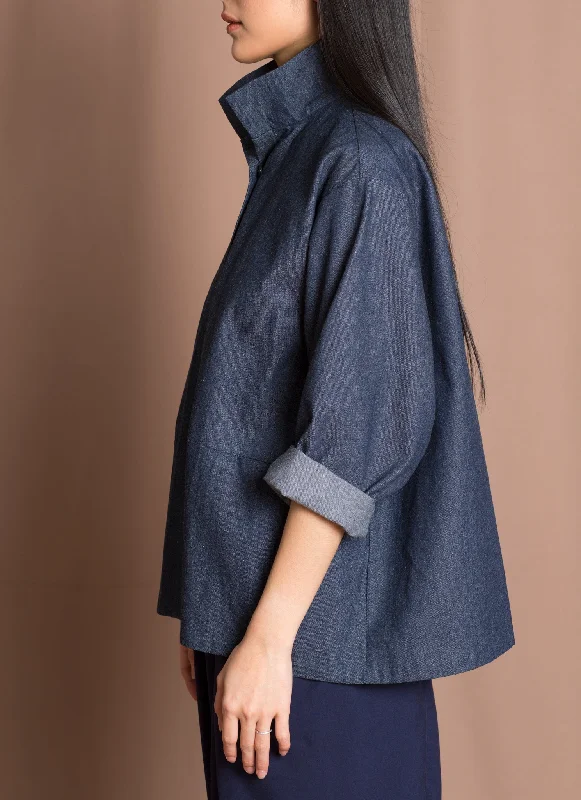 Women's cropped leather jackets with silver zippers for a punk - inspired outfitOpaque Button-Up Pocket Denim Shirt Jacket - Dark Blue Women's cropped leather jackets with silver zippers for a punk - inspired outfitOpaque Button-Up Pocket Denim Shirt Jacket - Dark Blue