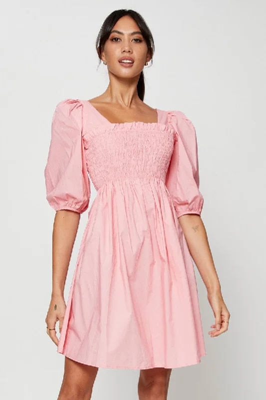 Mini Women Dress with a Short Hem for a Young and Trendy StylePink Mini Dress Short Sleeve Evening Mini Women Dress with a Short Hem for a Young and Trendy StylePink Mini Dress Short Sleeve Evening