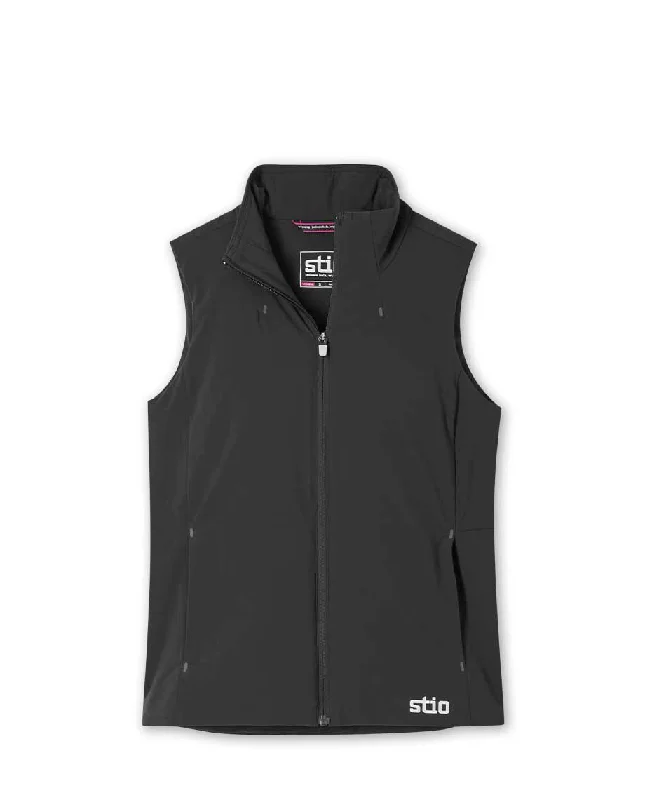 Women's cropped down jackets in bold colors for a sporty and fashionable winter outfitWomen's Fernos Insulated Vest Women's cropped down jackets in bold colors for a sporty and fashionable winter outfitWomen's Fernos Insulated Vest