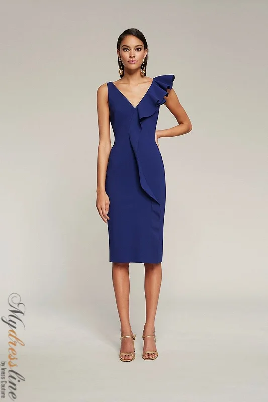 Long - Sleeve Women Dress in Velvet for a Luxurious Winter Look Long - Sleeve Women Dress in Velvet for a Luxurious Winter Look Frascara 4033 Long - Sleeve Women Dress in Velvet for a Luxurious Winter Look Long - Sleeve Women Dress in Velvet for a Luxurious Winter Look Frascara 4033
