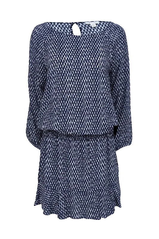 Halter Neck Women Dress to Show Off the Shoulders and Neckline Halter Neck Women Dress to Show Off the Shoulders and Neckline Joie - Navy & White Spotted Drop Waist Dress Sz S Halter Neck Women Dress to Show Off the Shoulders and Neckline Halter Neck Women Dress to Show Off the Shoulders and Neckline Joie - Navy & White Spotted Drop Waist Dress Sz S