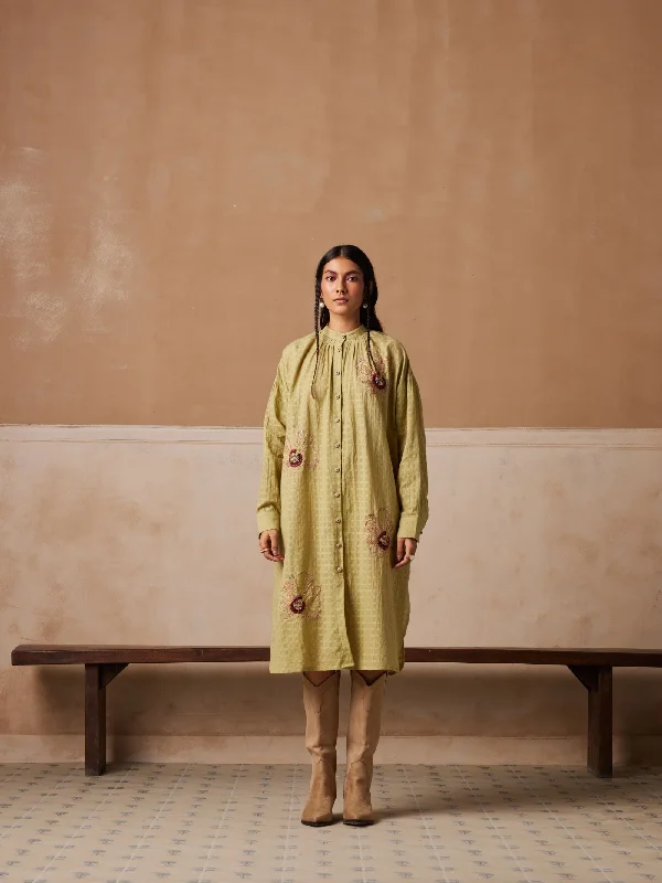 Shift Women Dress with a Simple and Classic Design for Everyday Wear Shift Women Dress with a Simple and Classic Design for Everyday Wear Kaftan Shirt Dress Shift Women Dress with a Simple and Classic Design for Everyday Wear Shift Women Dress with a Simple and Classic Design for Everyday Wear Kaftan Shirt Dress