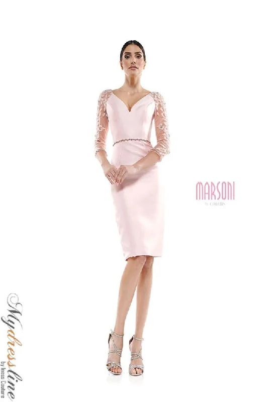 Halter Neck Women Dress to Show Off the Shoulders and Neckline Halter Neck Women Dress to Show Off the Shoulders and Neckline Marsoni MV1061 Halter Neck Women Dress to Show Off the Shoulders and Neckline Halter Neck Women Dress to Show Off the Shoulders and Neckline Marsoni MV1061