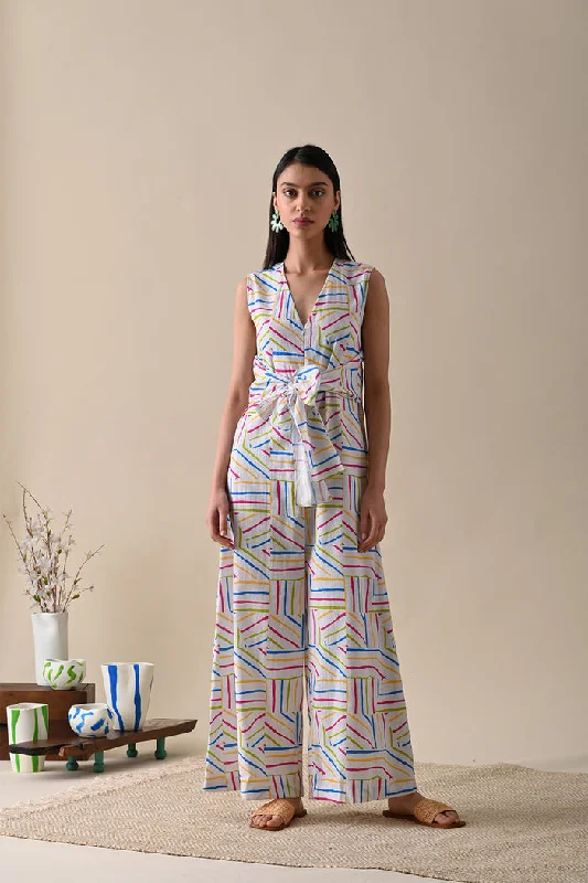 Empire Waist Women Dress to Accentuate the Bust and Conceal the Waist Empire Waist Women Dress to Accentuate the Bust and Conceal the Waist NOVA MULTI PRINT JUMPSUIT Empire Waist Women Dress to Accentuate the Bust and Conceal the Waist Empire Waist Women Dress to Accentuate the Bust and Conceal the Waist NOVA MULTI PRINT JUMPSUIT