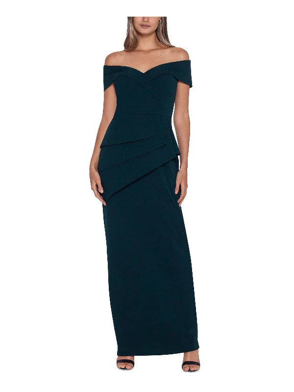 Halter Neck Women Dress to Show Off the Shoulders and Neckline Halter Neck Women Dress to Show Off the Shoulders and Neckline Womens Peplum Maxi Evening Dress Halter Neck Women Dress to Show Off the Shoulders and Neckline Halter Neck Women Dress to Show Off the Shoulders and Neckline Womens Peplum Maxi Evening Dress