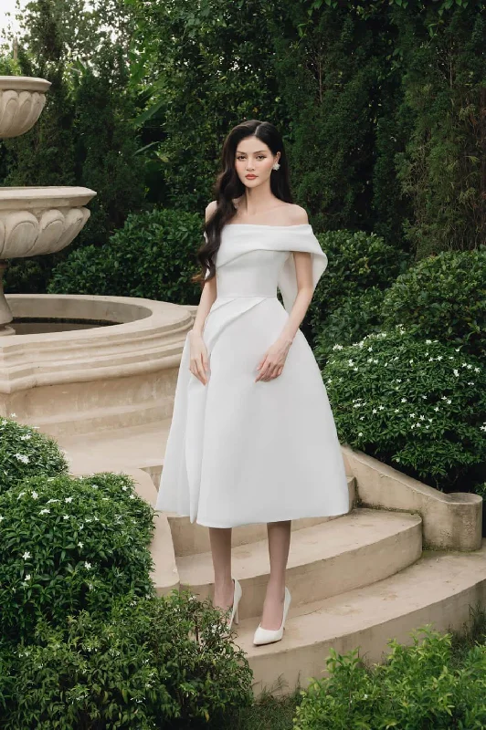 Midi dresses with pom - pom trims for a playful and festive lookAmberly Fit and Flare Off-Shoulder Taffeta Below The Knee Dress Midi dresses with pom - pom trims for a playful and festive lookAmberly Fit and Flare Off-Shoulder Taffeta Below The Knee Dress