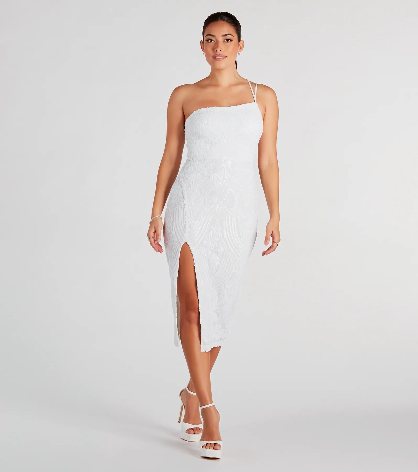 Midi dresses with printed lining for a hidden and stylish detailGigi Formal Sequin One-Shoulder Midi Dress Midi dresses with printed lining for a hidden and stylish detailGigi Formal Sequin One-Shoulder Midi Dress