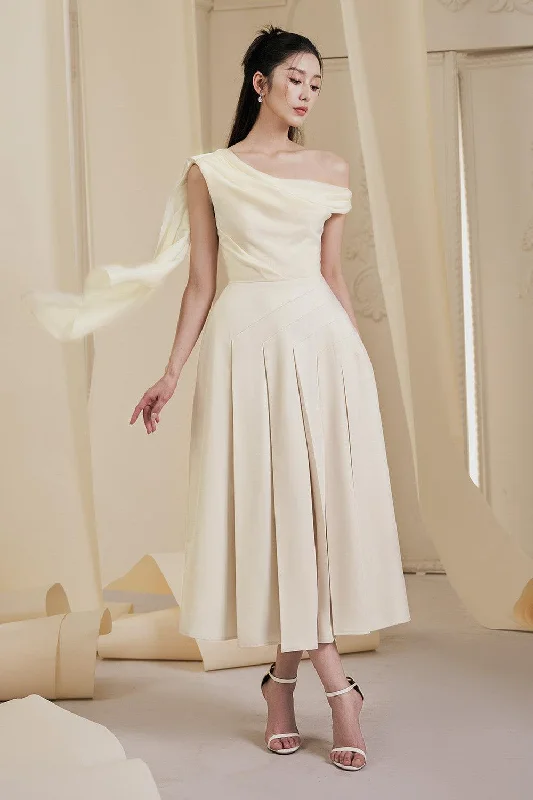 Midi dresses with bow accents for a sweet and charming lookHazel Pleated Asymmetric Sleeved Organza Voile Midi Dress Midi dresses with bow accents for a sweet and charming lookHazel Pleated Asymmetric Sleeved Organza Voile Midi Dress