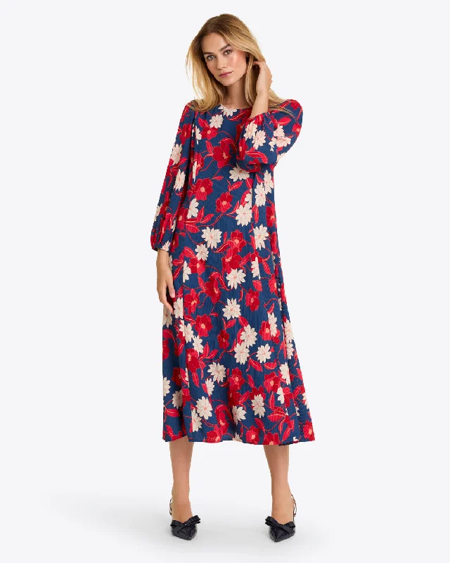 Midi dresses with side slits for a sexy and elegant appearanceMatilda Midi Dress in Crinkle Plissé Midi dresses with side slits for a sexy and elegant appearanceMatilda Midi Dress in Crinkle Plissé