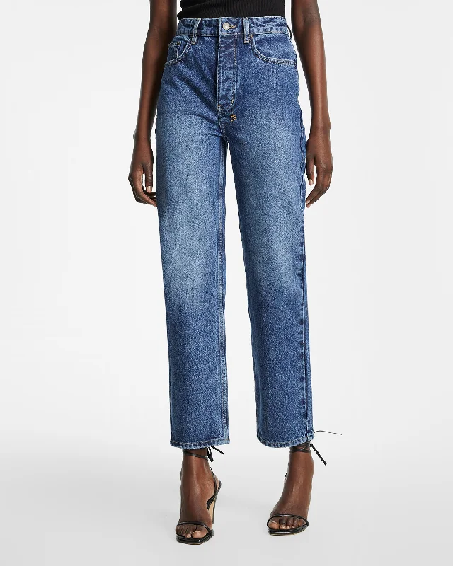 Oversized Denim Top for a Relaxed and Casual VibeBROOKLYN JEAN STELLA