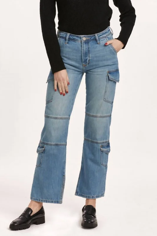 Women's pants for theme park visits Mom jeans for a nostalgic and casual look Hudson Cargo Jeans In Vonna