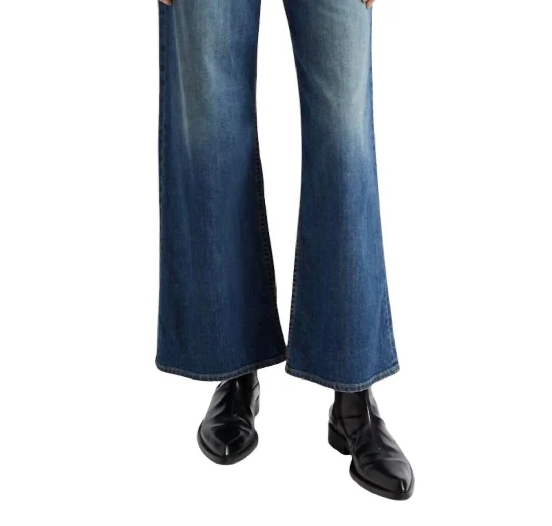 Women's matching top and pants set Mom jeans for a nostalgic and casual look Marlene Jean In Classic Wash Women's matching top and pants set Mom jeans for a nostalgic and casual look Marlene Jean In Classic Wash