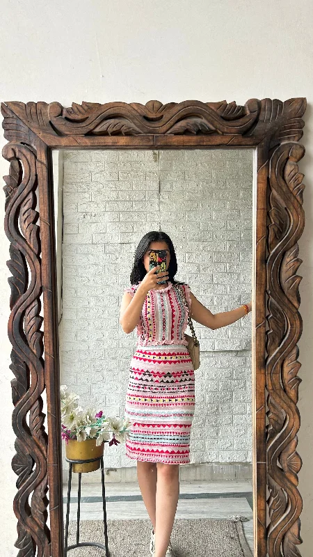 Bodycon dress with a halter neck​Cute dress 34 bust/waist:30-32/l:35