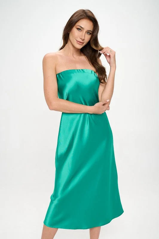 Cocktail dresses with cold - shoulder designs in a lightweight fabricJade Silky Satin Tube Draped Dress