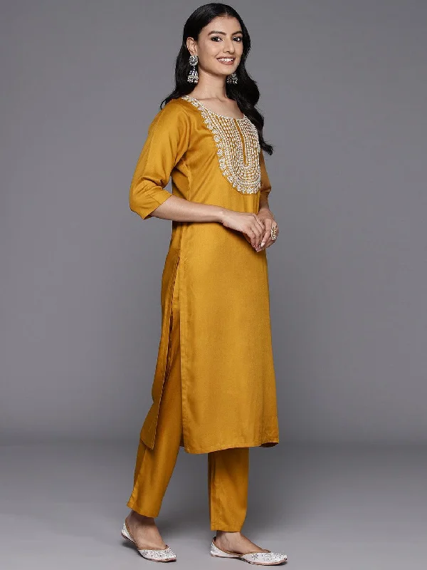 A - line cocktail dresses with floral embroidery for spring partiesMustard Yoke Design Wool Blend Straight Kurta Set A - line cocktail dresses with floral embroidery for spring partiesMustard Yoke Design Wool Blend Straight Kurta Set