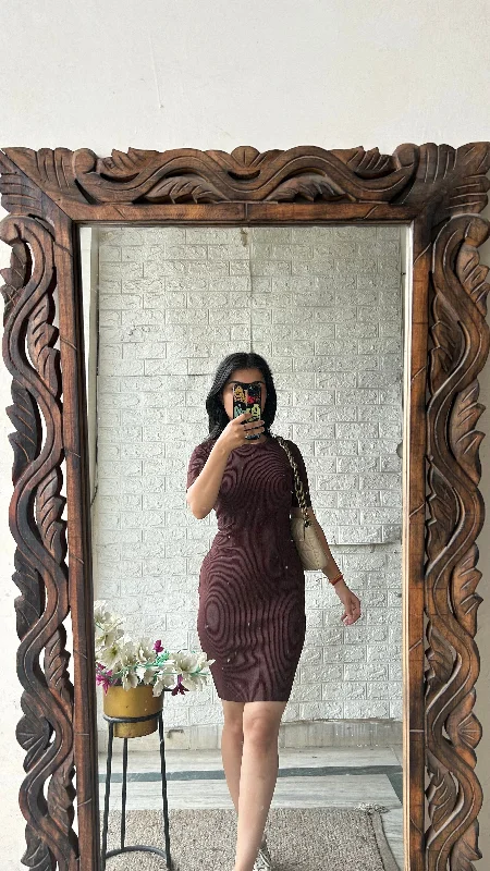 Backless bodycon dress for a bold statement​Pinterest dress 30-34 bust/l:34