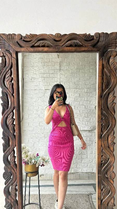 Plus - size bodycon dress for a flattering fit​Sexy dress 30-32 bust/l:33