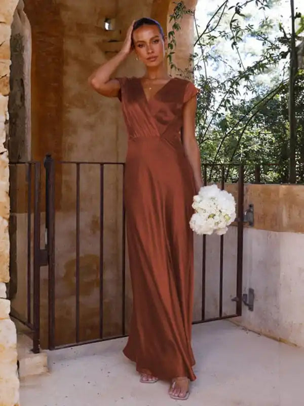Sleeveless cocktail dresses in a silk - blend fabric for a luxurious feelWomen’s V-neck Sexy Party Dress Mermaid Long Skirt Sleeveless cocktail dresses in a silk - blend fabric for a luxurious feelWomen’s V-neck Sexy Party Dress Mermaid Long Skirt