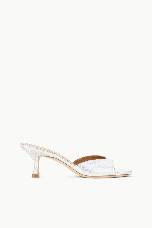 Formal dresses with halter necks and lace - up backs for a stylish promBRIGITTE MULE | SILVER Formal dresses with halter necks and lace - up backs for a stylish promBRIGITTE MULE | SILVER