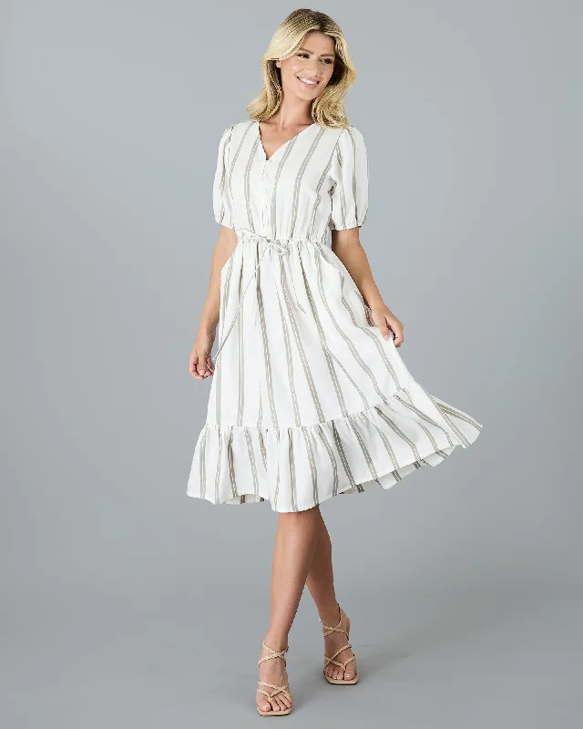 Formal dresses with geometric patterns and metallic accents for a modern formal affairNadia Dress Formal dresses with geometric patterns and metallic accents for a modern formal affairNadia Dress