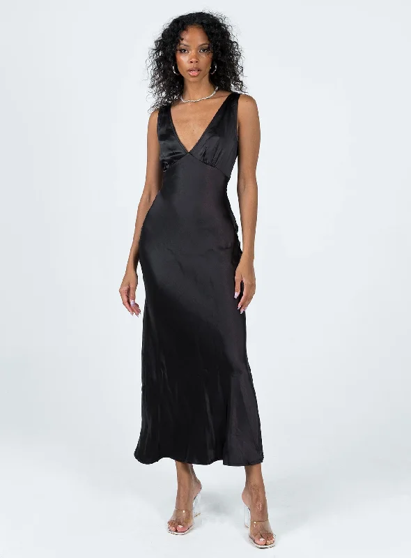 Formal dresses with off - the - shoulder sleeves and rhinestone accents for a sophisticated promNellie Maxi Dress Black Formal dresses with off - the - shoulder sleeves and rhinestone accents for a sophisticated promNellie Maxi Dress Black