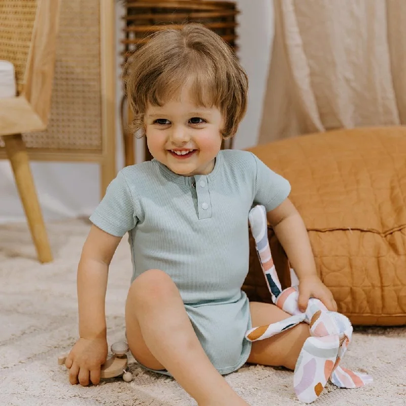 Thermal Bodysuits for Extra Warmth in WinterSage Short Sleeve Organic Bodysuit