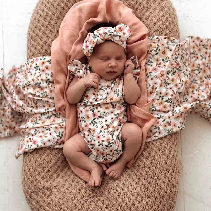 Printed Bodysuits with Floral Patterns for a Feminine VibeSpring Floral Short Sleeve Organic Bodysuit Printed Bodysuits with Floral Patterns for a Feminine VibeSpring Floral Short Sleeve Organic Bodysuit